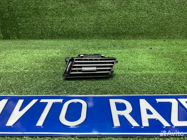 Дефлектор воздуховод на Мерседес w212