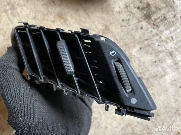 Фиеста 6 мк дефлектор центральный