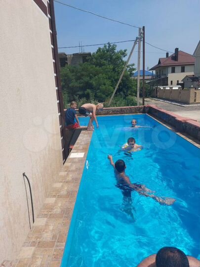 Комната 15 м² в 9-к., 2/2 эт.