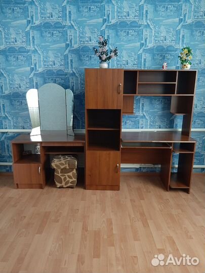 Компьютерный стол