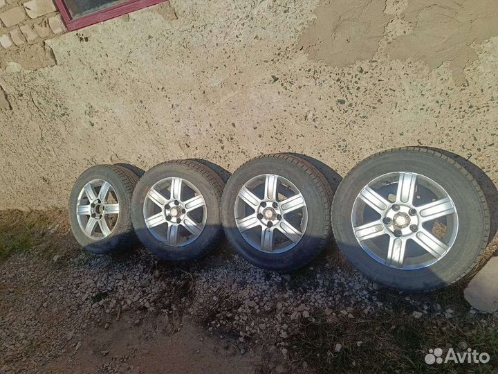 Platin RP 510 Van 215/65 R15