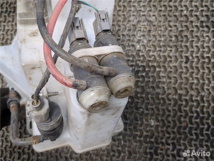 Бачок омывателя Subaru Legacy Outback (B14), 2010