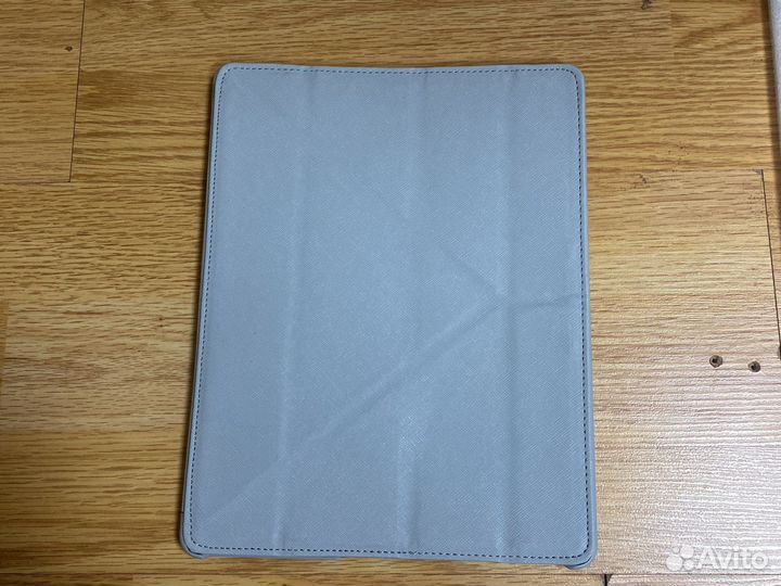 Чехол на iPad