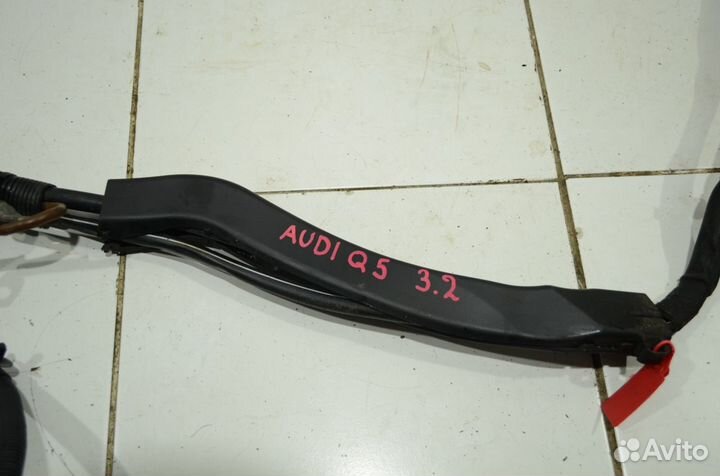 Проводка двигателя Audi Q5 8R 3.2 2010
