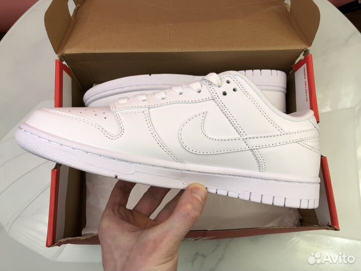 Кроссовки Nike Dunk Low Triple White