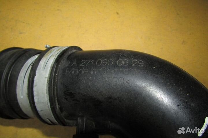 Воздуховод Впускной патрубок Mercedes W211 M271