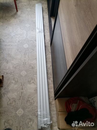 Вертикальный профиль для шкафа-купе Н-симметрия