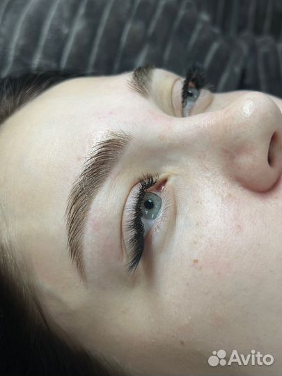 Оформление и окрашивание бровей