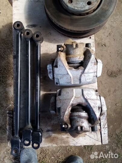 Рычаги, суппорта. Рено Дастер