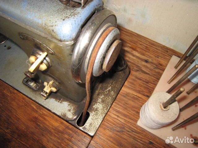 Ножная швейная машинка ГДР
