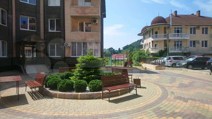 2-к. квартира, 46 м², 1/4 эт.