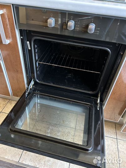 Духовой шкаф, газовая варочная панель