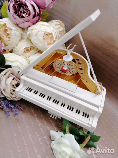 Музыкальная шкатулка с балериной