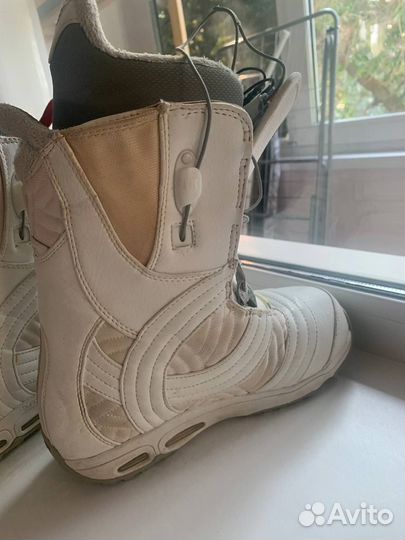 Сноубордические ботинки женские Burton Emerald