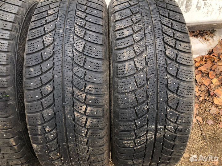 Gislaved Nord Frost 5 235/65 R17