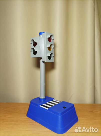 Детская игрушка Светофор