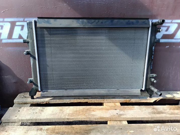 Интеркулер Volkswagen Passat B7 1.4 caxa 2011