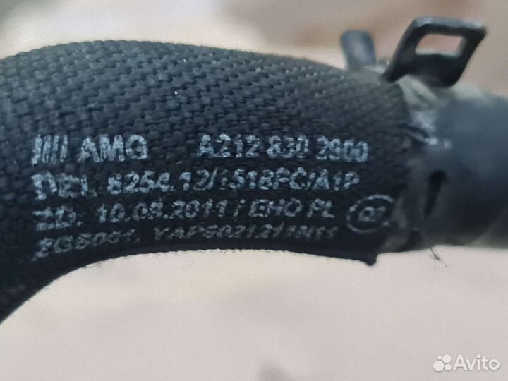 Патрубок системы охлаждения Mercedes W212 63 AMG