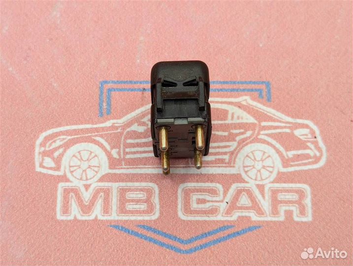 Кнопка стеклоподъемников w124 E-class 103.983