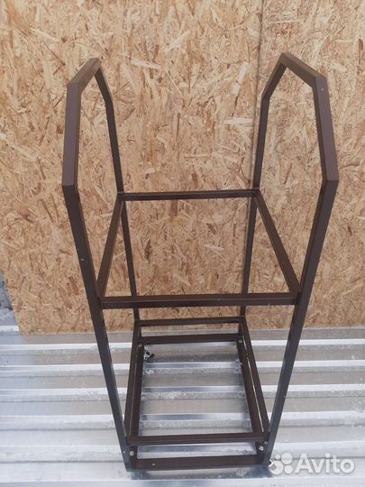 Стеллаж для хранения колес