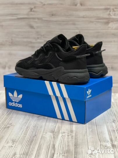 Кроссовки Adidas Ozweego