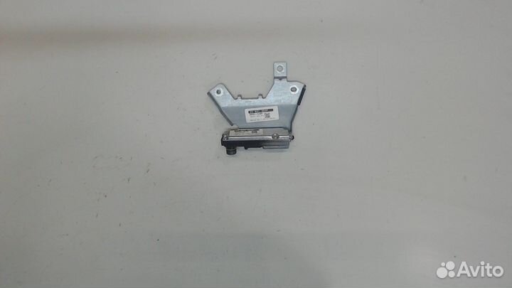 Камера переднего вида Infiniti QX56, 2012