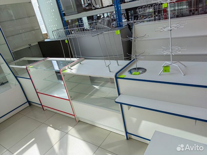 Стеллажи в магазин