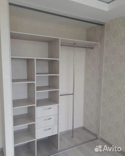 Шкаф купе на заказ с зеркалом