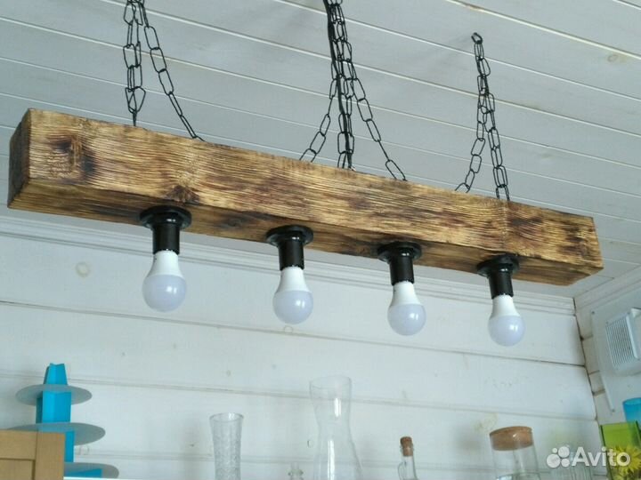 Люстра деревянная
