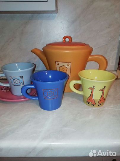 Чайник заварочный, чашки 6шт и блюдца