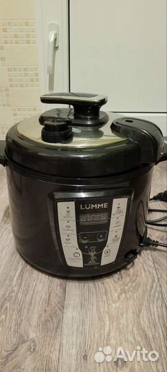 Мультиварка новая