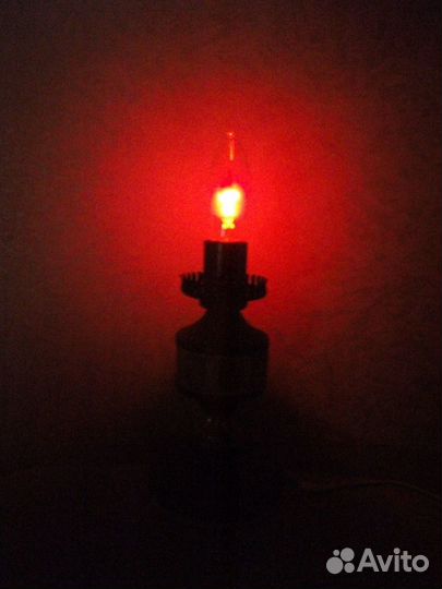 Настольные светильники и плафоны,лампа свеча