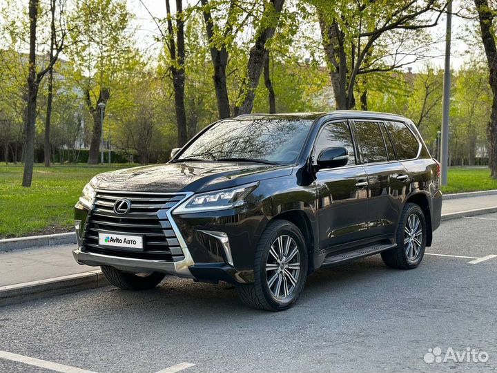 Lexus LX 4.5 AT, 2015, 215 170 км