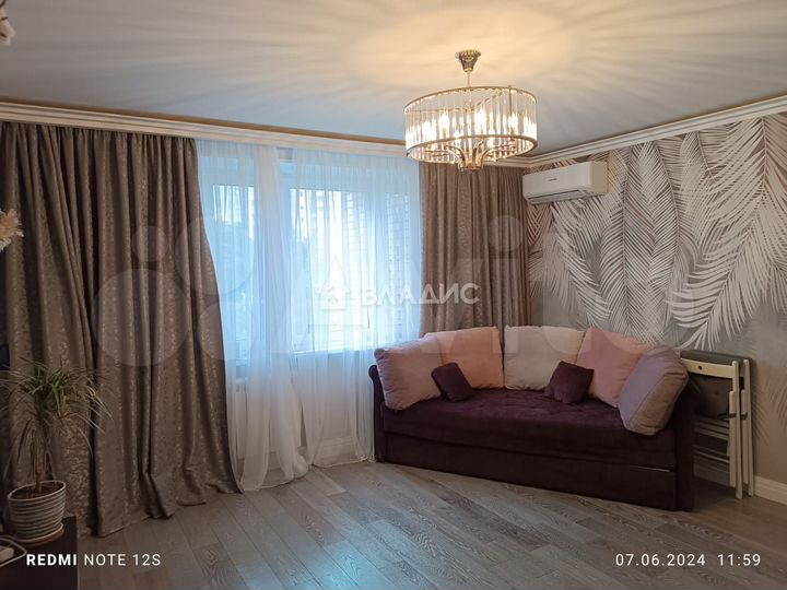 2-к. квартира, 55,5 м², 6/18 эт.