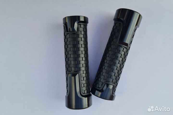 Грипсы CNC 22мм