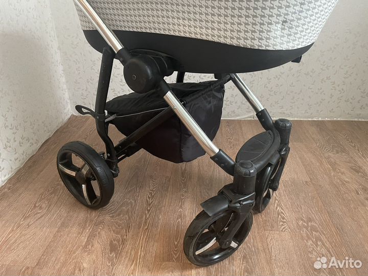 Детская коляска