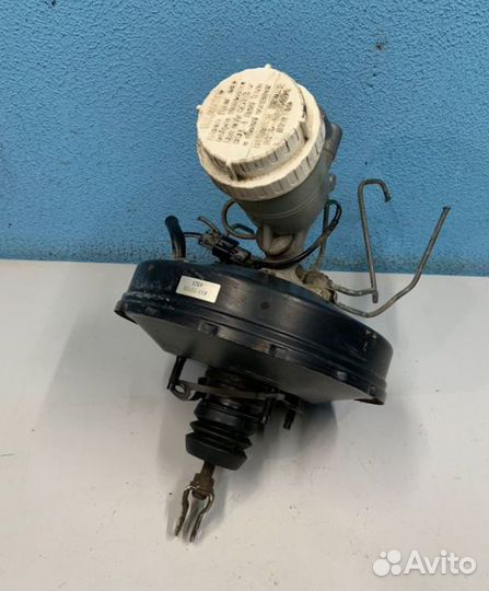 Вакуумник mitsubishi mirage lancer 8