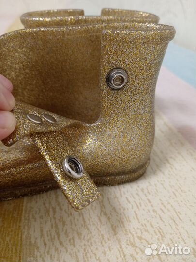 Резиновые сапоги для девочки