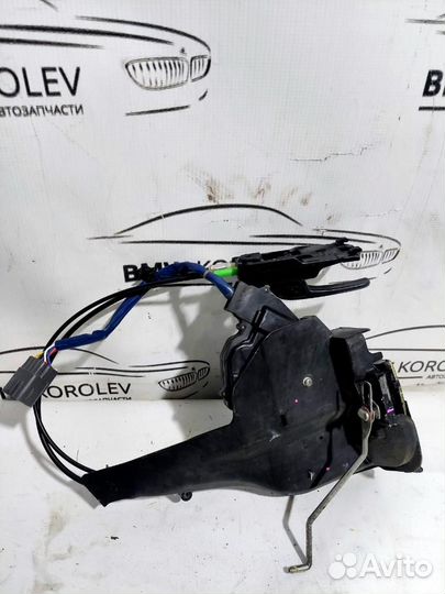 Замок двери задней правой toyota RAV 4 2000-2005 T