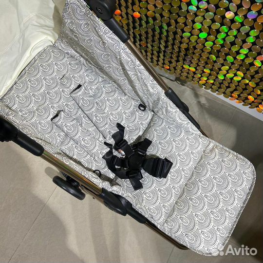 Прогулочная коляска elodie mondo