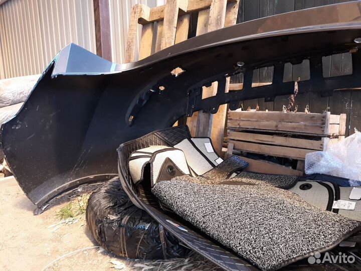 Задний бампер LiXiang