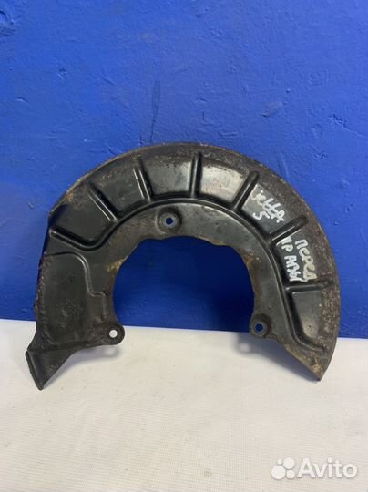 Пыльник тормозного диска передний правый jetta 5