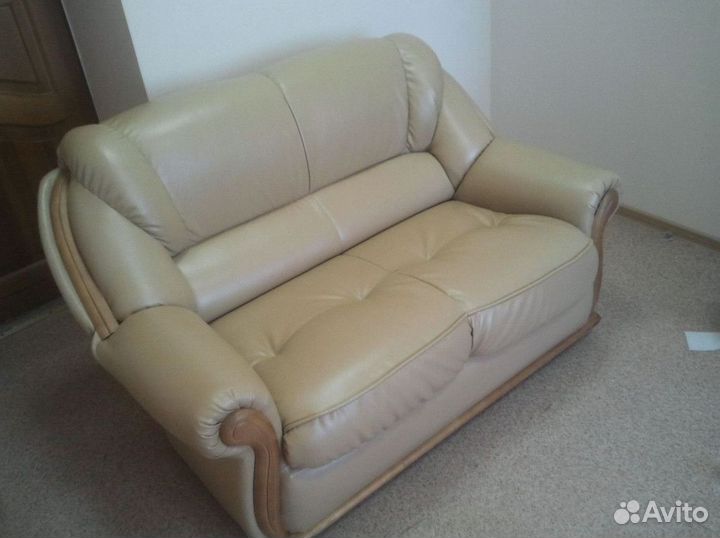 Ремонт мягких стульев / банкеток из ткани