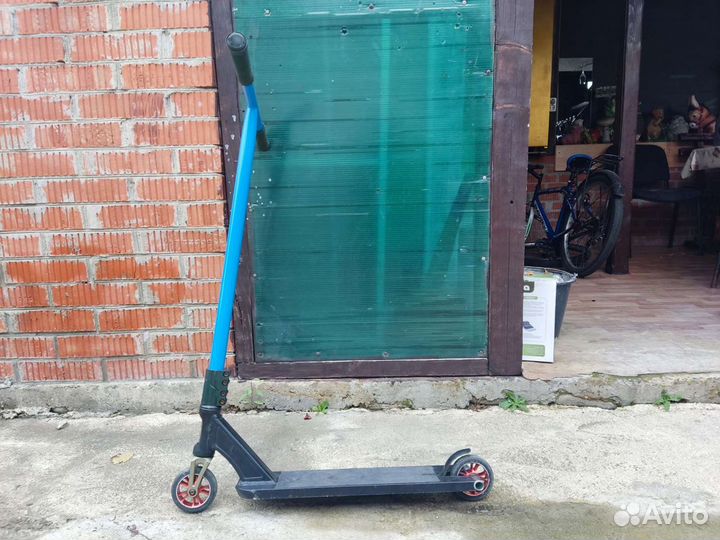 Трюковой самокат