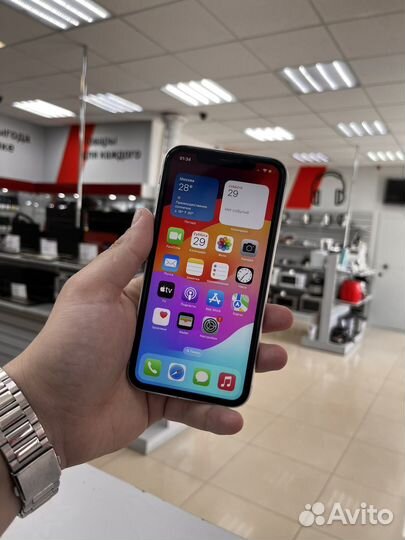 iPhone Xr, 64 ГБ