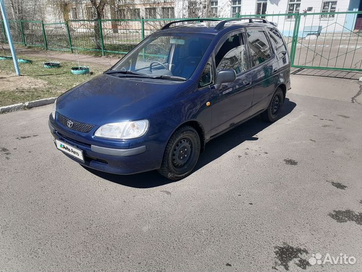 Toyota Corolla Spacio 1.6 AT, 1997, 100 000 км