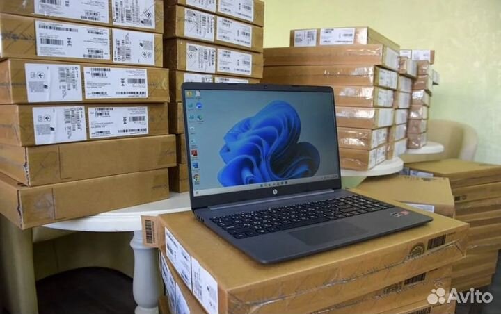 Ноутбуки с закрытых офисов