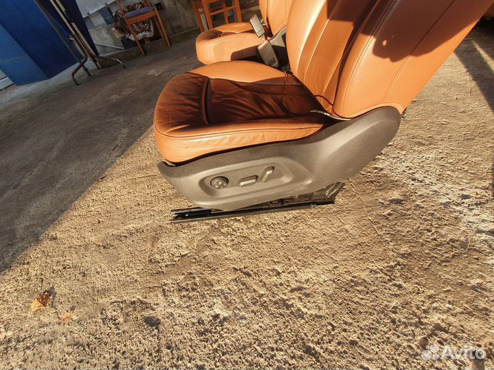 Сидения комплект на audi q5 8R