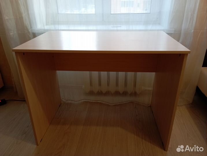 Письменный стол 1000х600х750