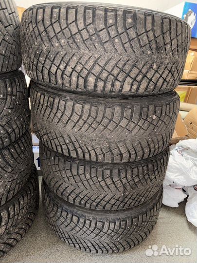 Michelin X-Ice North 4 SUV 265/50 R19